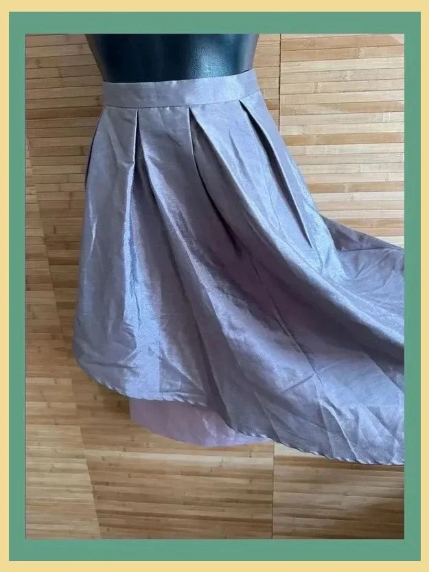 Espectacular falda asimetríca marca Strena , talla S 😍 – Strena – taille S / 36 / 8 5