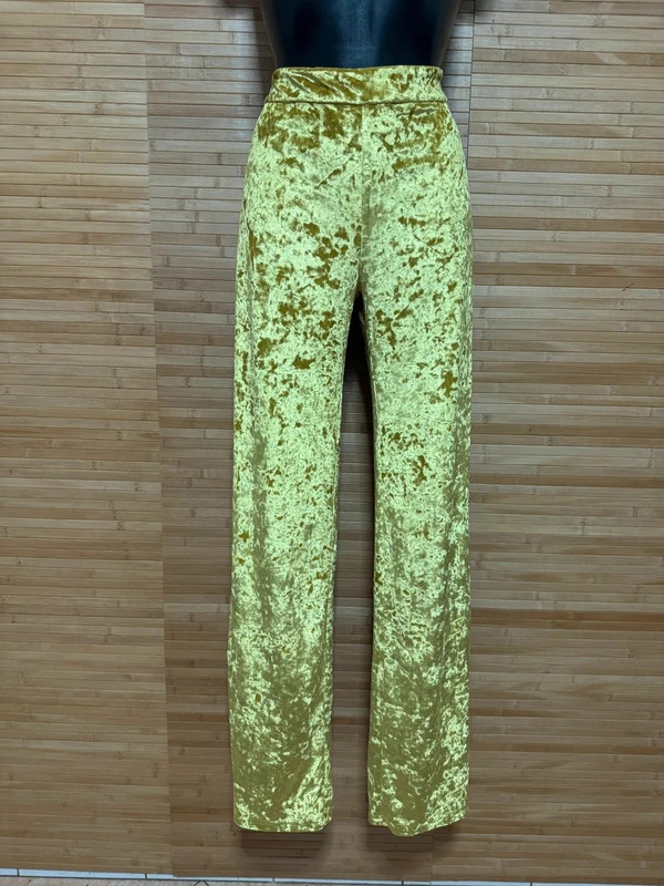 Divino pantalón ancho terciopelo marca Coosy talla S 😍