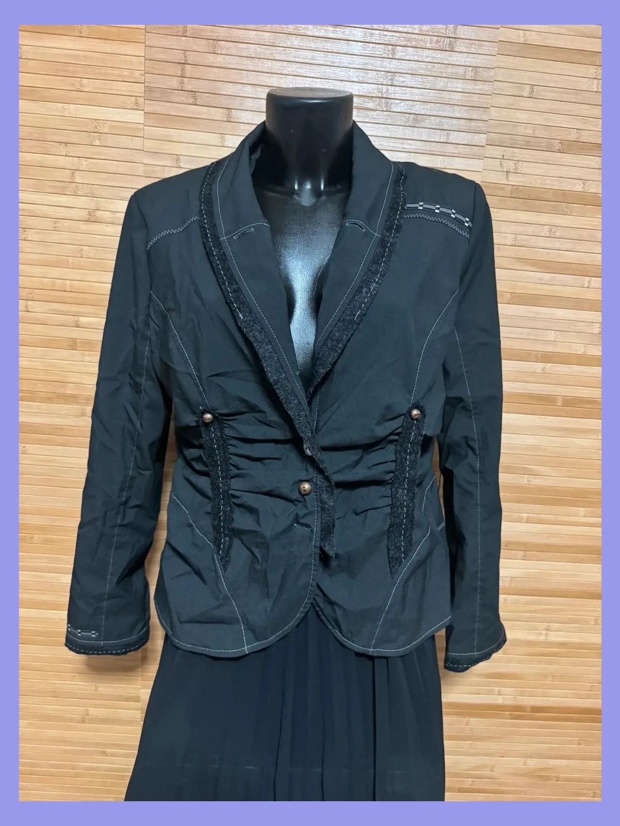 Blazer marca Garella talla XXL , falta dos botones 😍