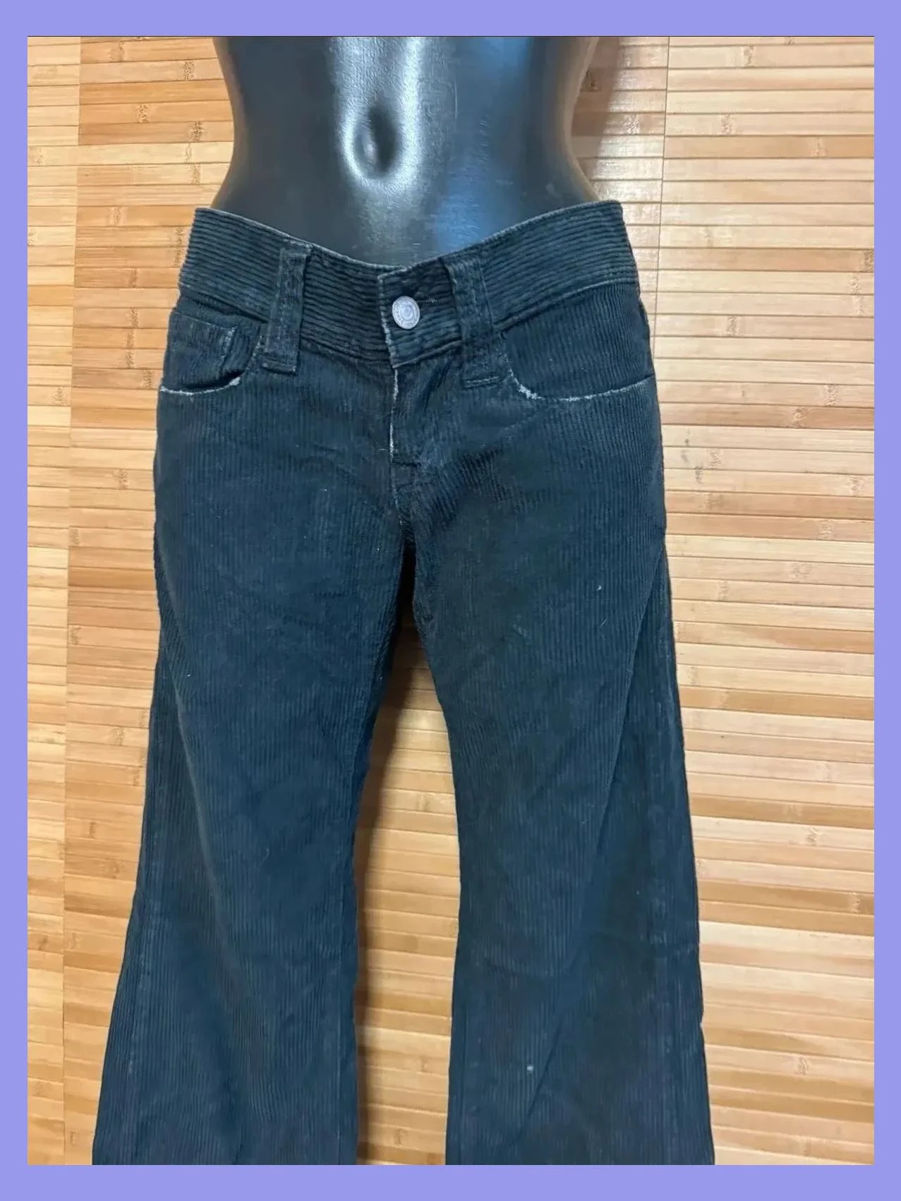Divino pantalón pana , campana de marca Fornarina, talla 38 😍 – Fornarina – taille M / 38 / 10 3
