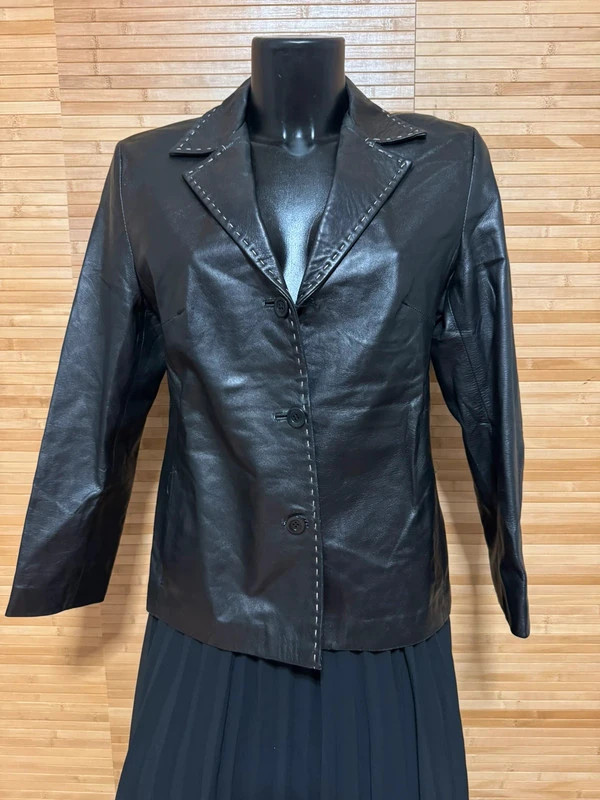 Chaqueta piel vintage color negro talla 44 italiana 😍