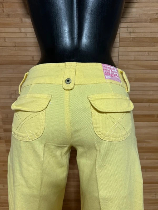 Espectacular vaquero vintage de Bershka, campana , tiro bajo , talla 34 😍 – Bershka – taille XS / 34 / 6 5