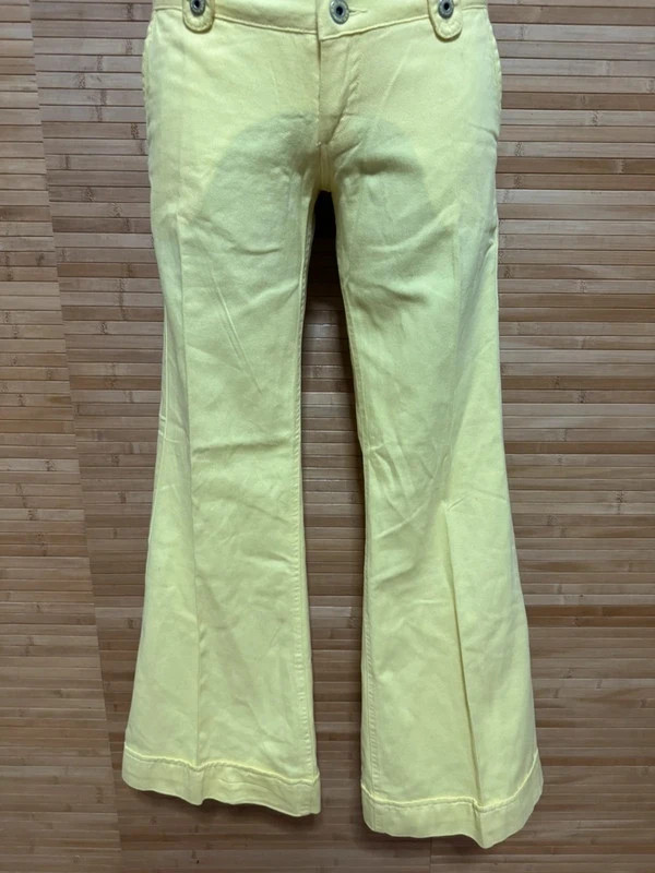 Espectacular vaquero vintage de Bershka, campana , tiro bajo , talla 34 😍 – Bershka – taille XS / 34 / 6 2