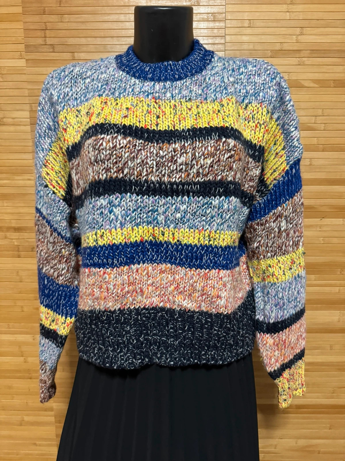 Divino jersey colores de desigual, talla M 😍