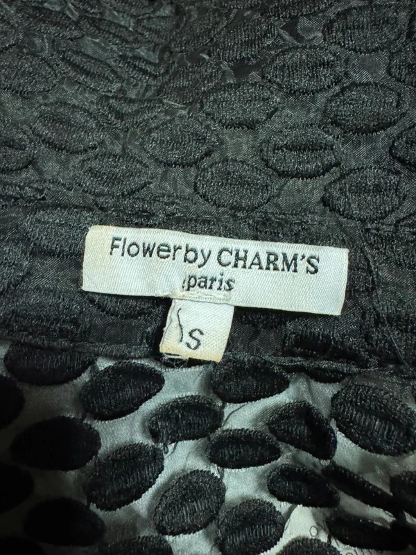 Blazer kimono encaje marca Flower by Charm’s talla S 😍 – Flower by Charm's – taille S / 36 / 8 5