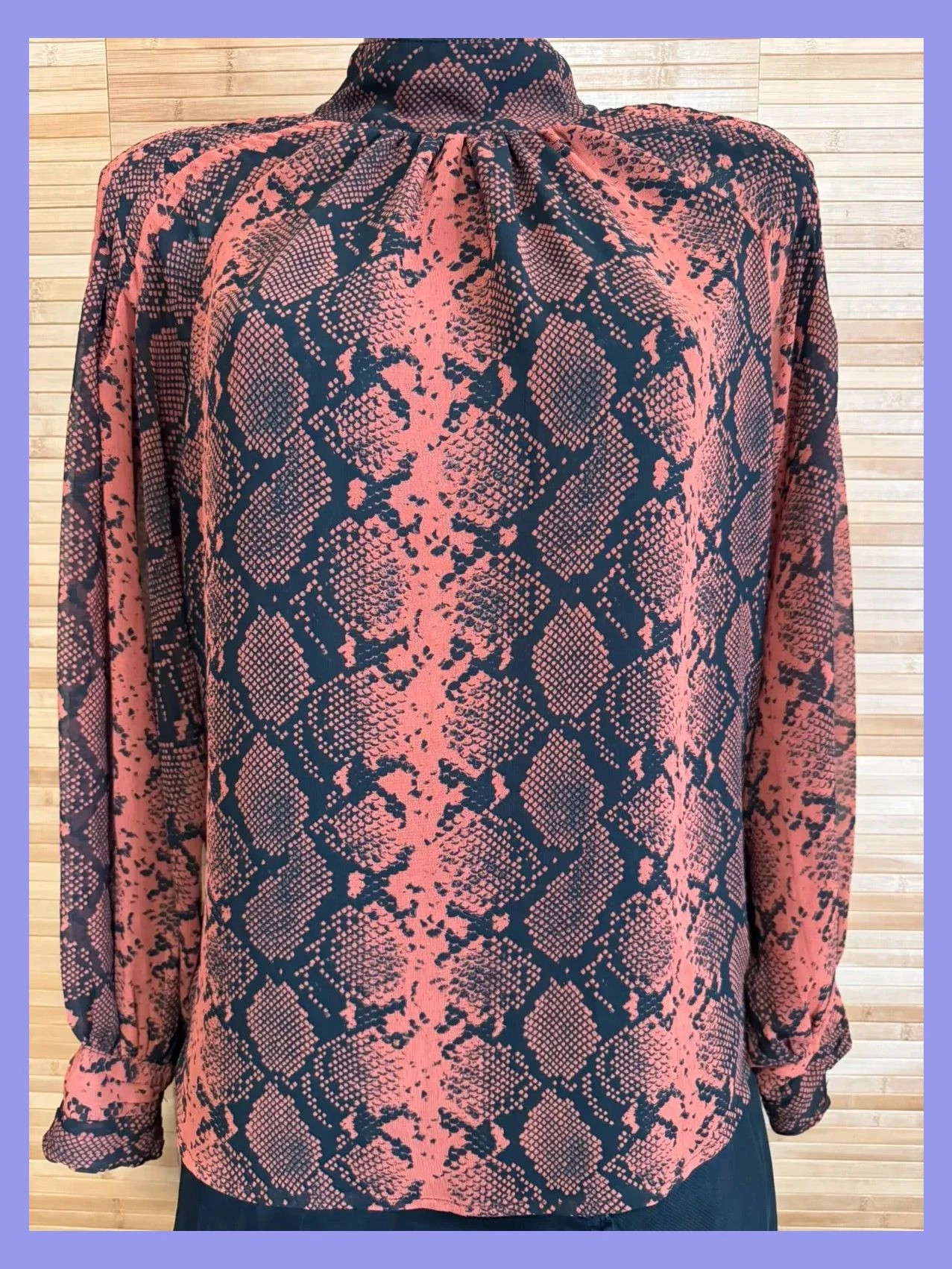Blusa estampada marca V de very talla 40 😍 – Very – taille L / 40 / 12 2