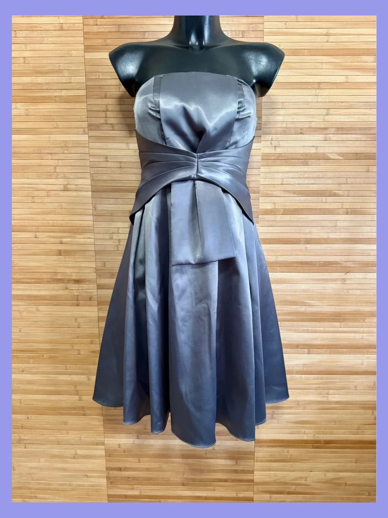 Divino vestido satinado fiesta de Bdba , talla S 😍