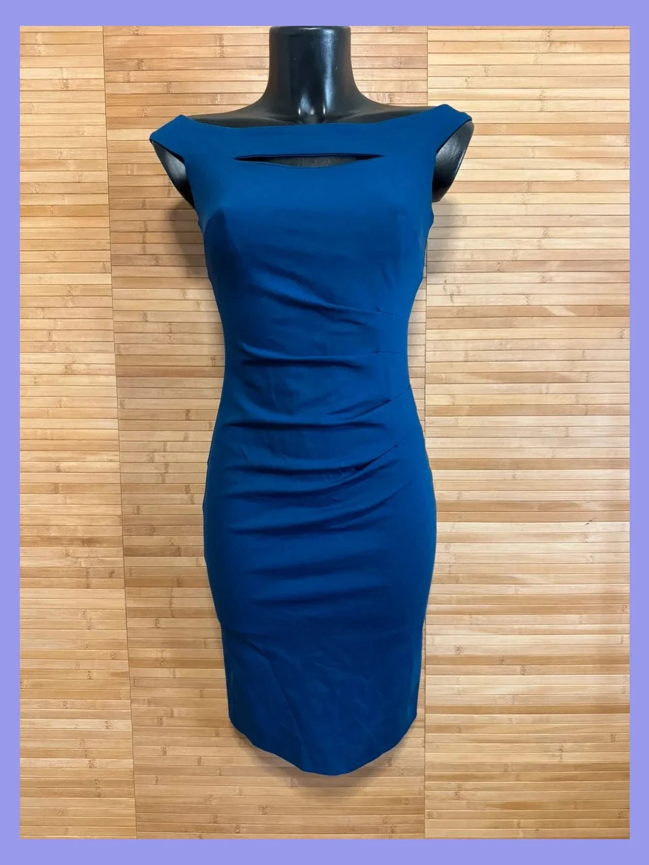 Vestido ajustado marca Rinascimento talla M 😍