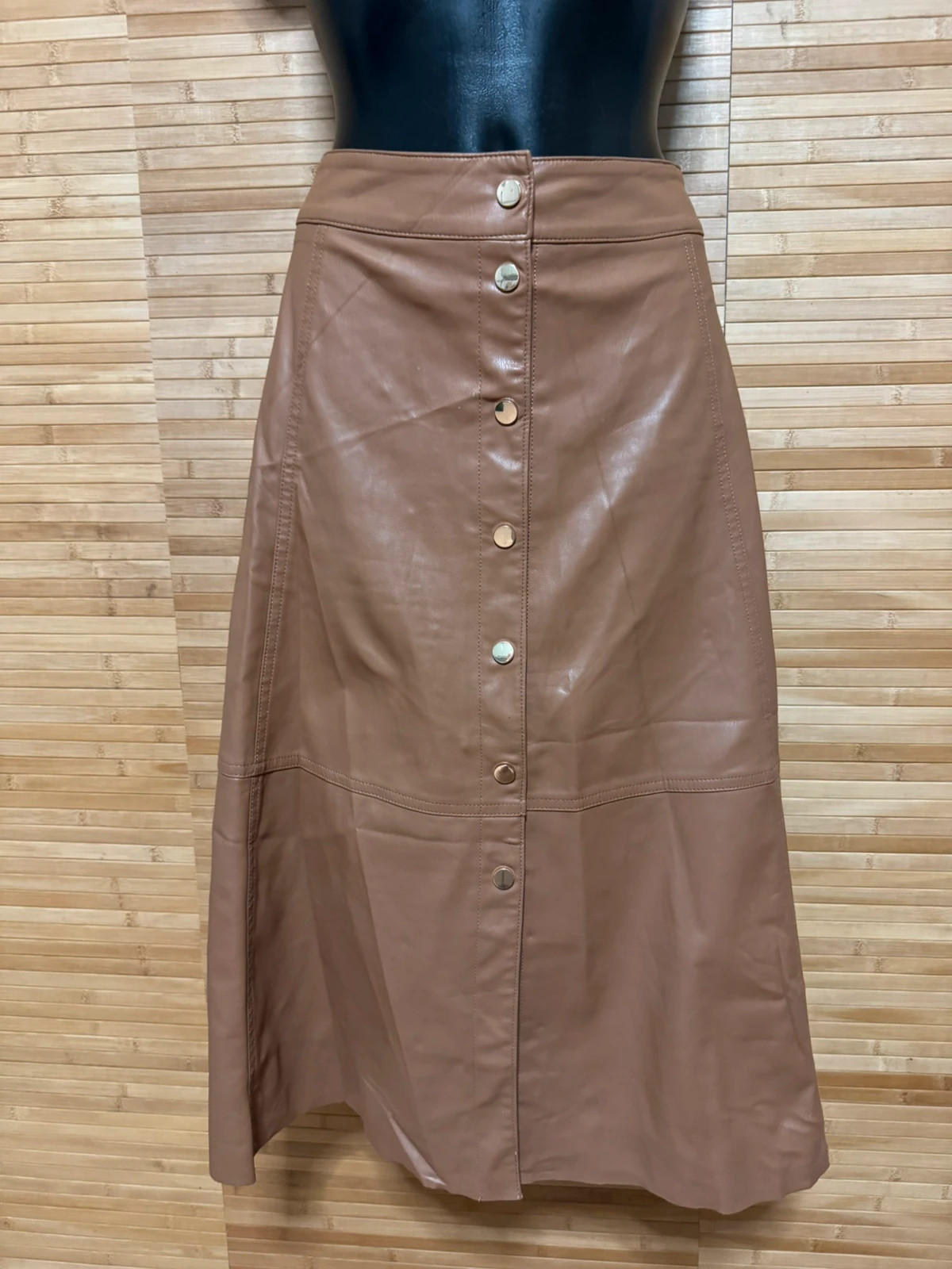 Falda midi polipiel de Zara , talla L 😍 – Zara – taille L / 40 / 12 2