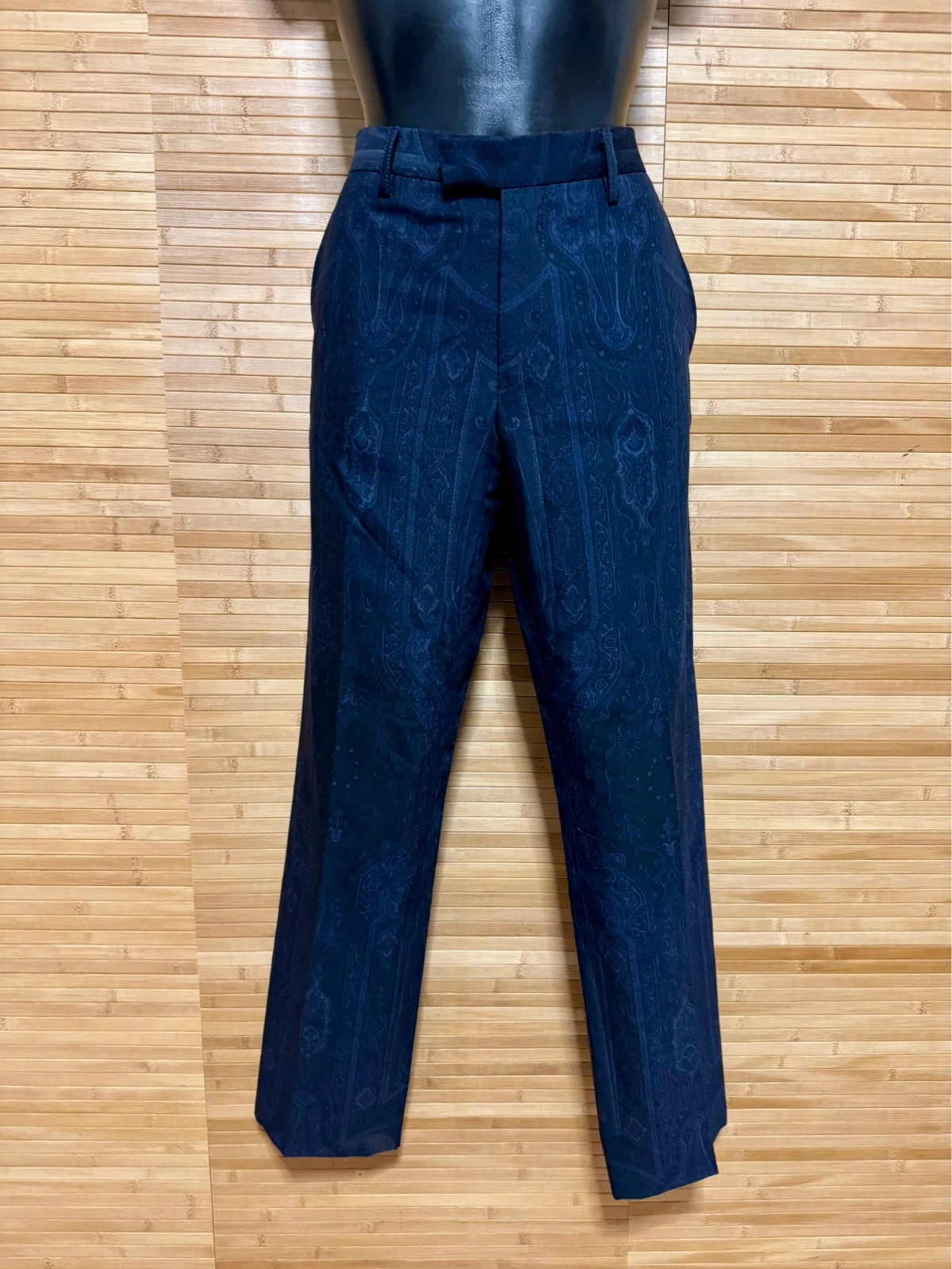 Espectacular pantalón pinza 100% lana de marca Etro talla 48 italiana 😍