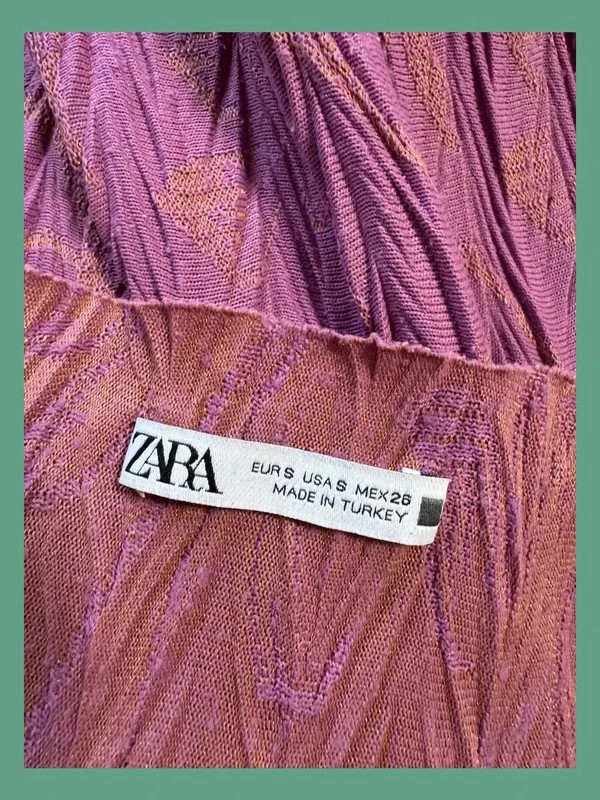 Divino vestido corte recto de Zara , talla S , elástico 😍 – Zara – taille S / 36 / 8 5