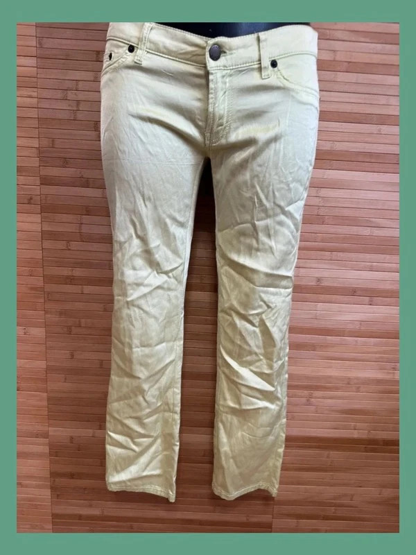 Divino pantalón croped cintura baja , tela satinada, marca Red Valentino , talla 38 😍 – Valentino – taille M / 38 / 10 2