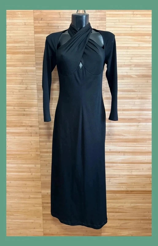 Divino vestido negro vintage , talla 40 , tela elástica 😍