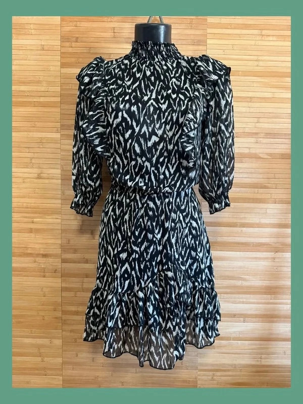 Divino vestido estampado marca Shoeby talla M 😍