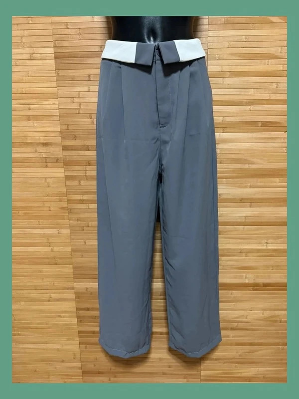 Divino pantalón gris ancho talla 36 😍