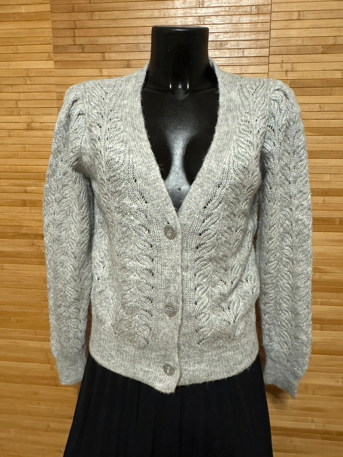 Divino cárdigan calado marca papaya talla S 😍