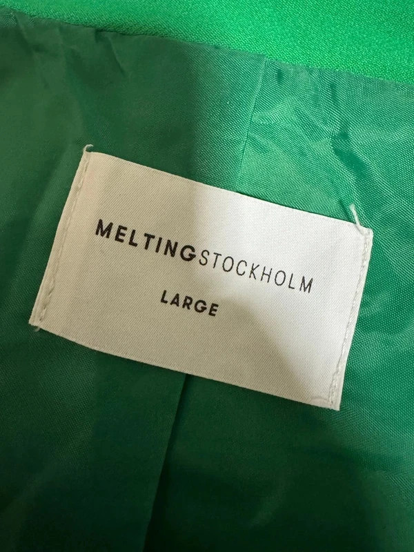 Divino blazer verde marca Melting Stockholm talla L 😍 – Melting Stockholm – taille L / 40 / 12 5