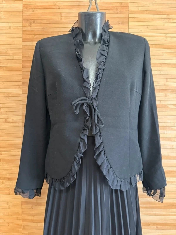 Elegante blazer de Roberto Verino talla 40 😍
