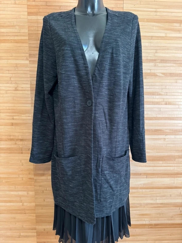 Divino cárdigan largo marca Kenny S. Talla talla 46 😍
