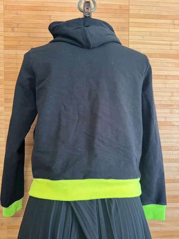 Divina sudadera de Moschino talla S 😍 – Moschino – taille S / 36 / 8 4