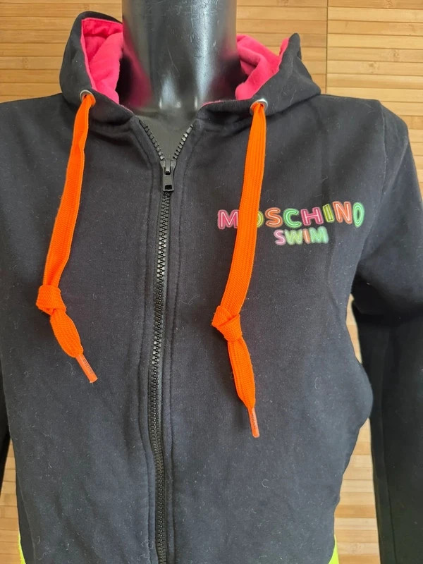 Divina sudadera de Moschino talla S 😍 – Moschino – taille S / 36 / 8 3