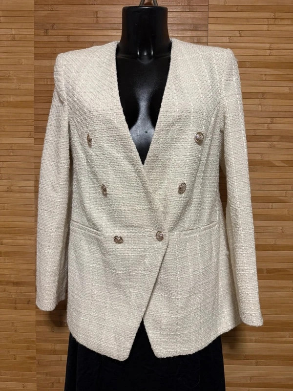 Divino blazer tela tweed de F&F talla 38 😍