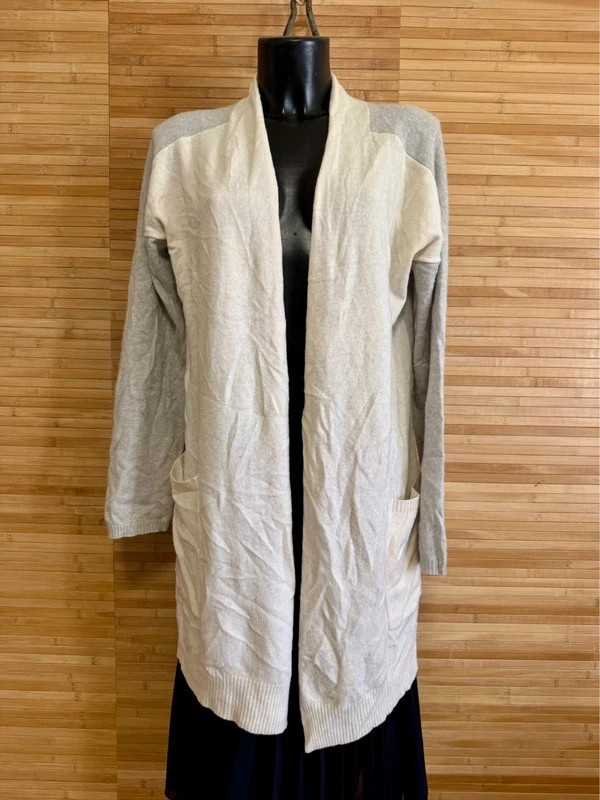 Divino cárdigan largo 100% cachemira marca MaxMara talla L 😍