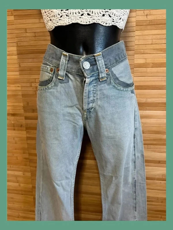 Divino vaquero Levis campana , edición especial talla 44 😍 – Levi's – taille XXL / 44 / 16 3