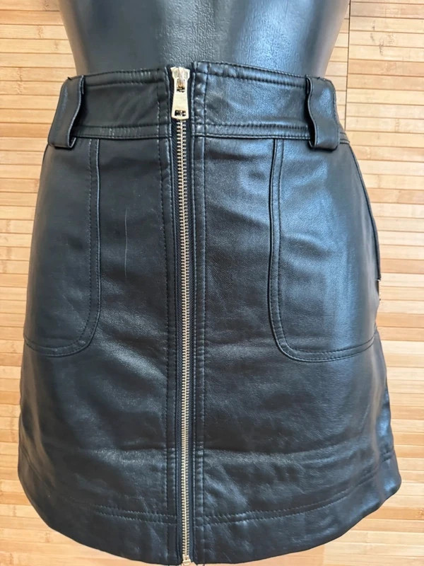 Mini falda piel vegana de Roberto Torretta talla 40 😍 – ROBERTO TORRETTA – taille L / 40 / 12 2