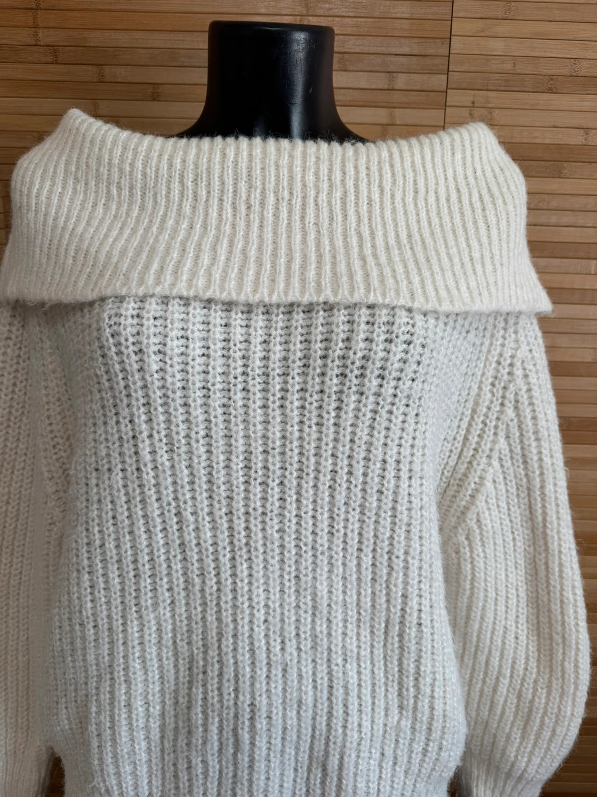 Espectacular jersey suave cuello vuelto de marca Nutmeg talla 40/42 😍 – Nutmeg – taille L / 40 / 12 3