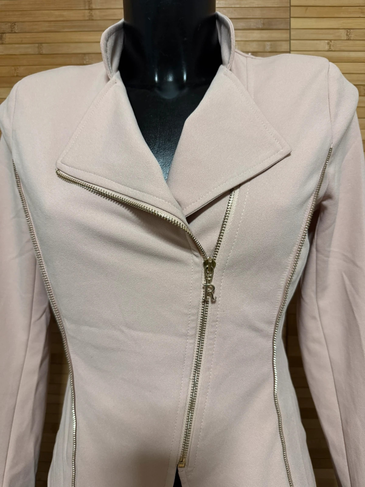 Blazer rosa de Rinascimento talla M 😍 – Rinascimento – taille M / 38 / 10 3