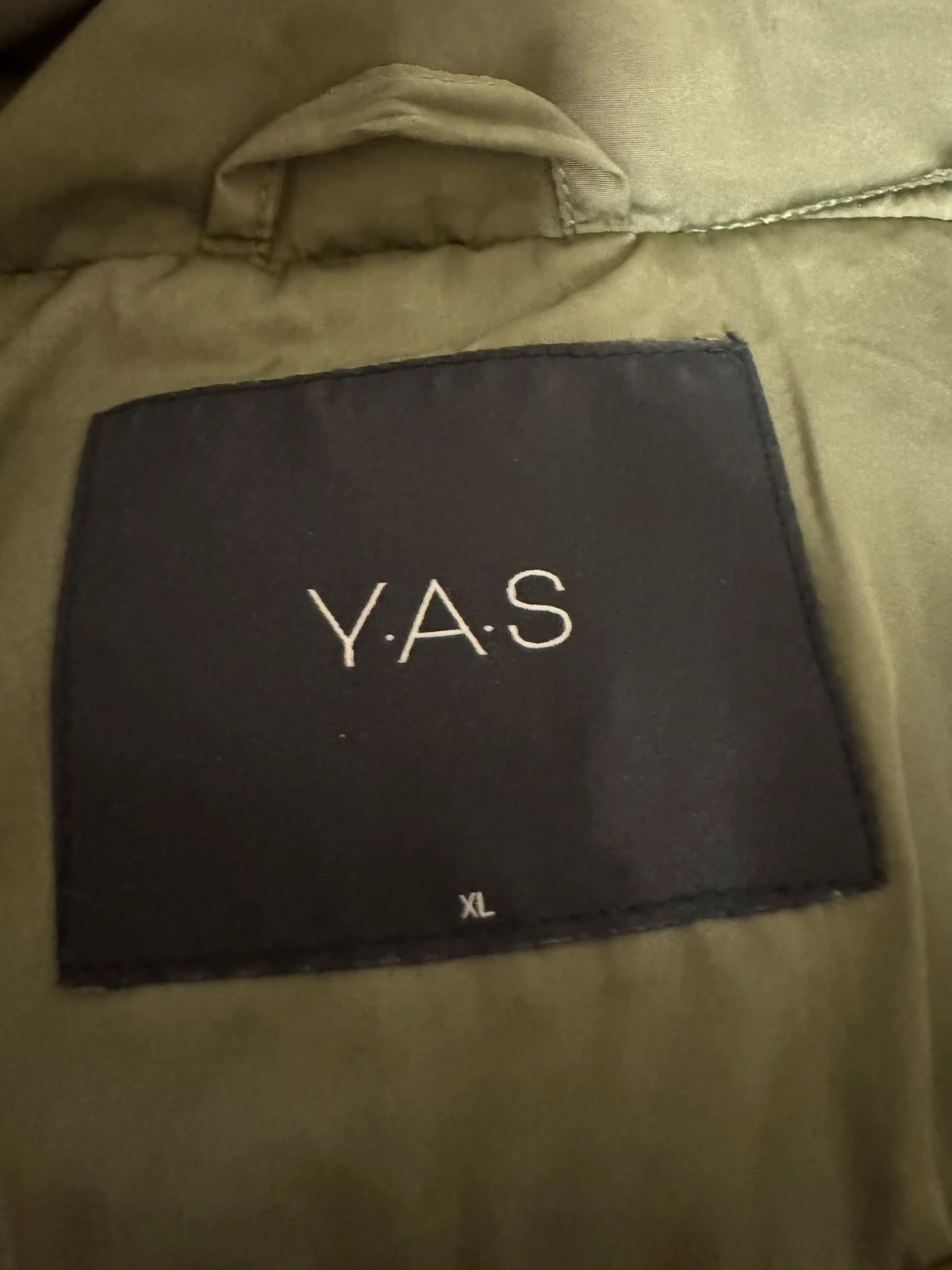 Divina chaqueta acolchada de marca Yas talla XL 😍 – YAS – taille XL / 42 / 14 5