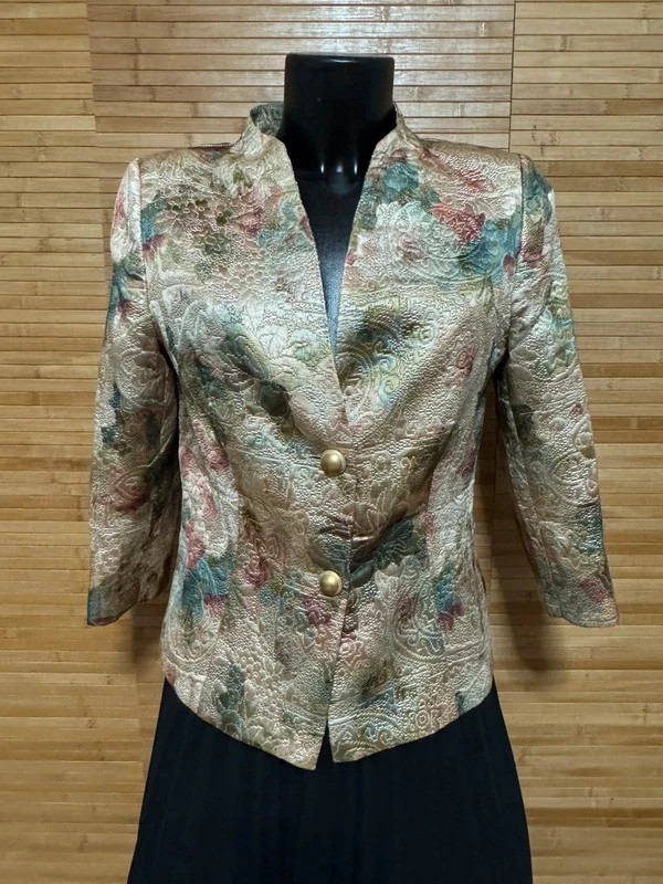 Elegante blazer vintage tela brocada marca torio 😍
