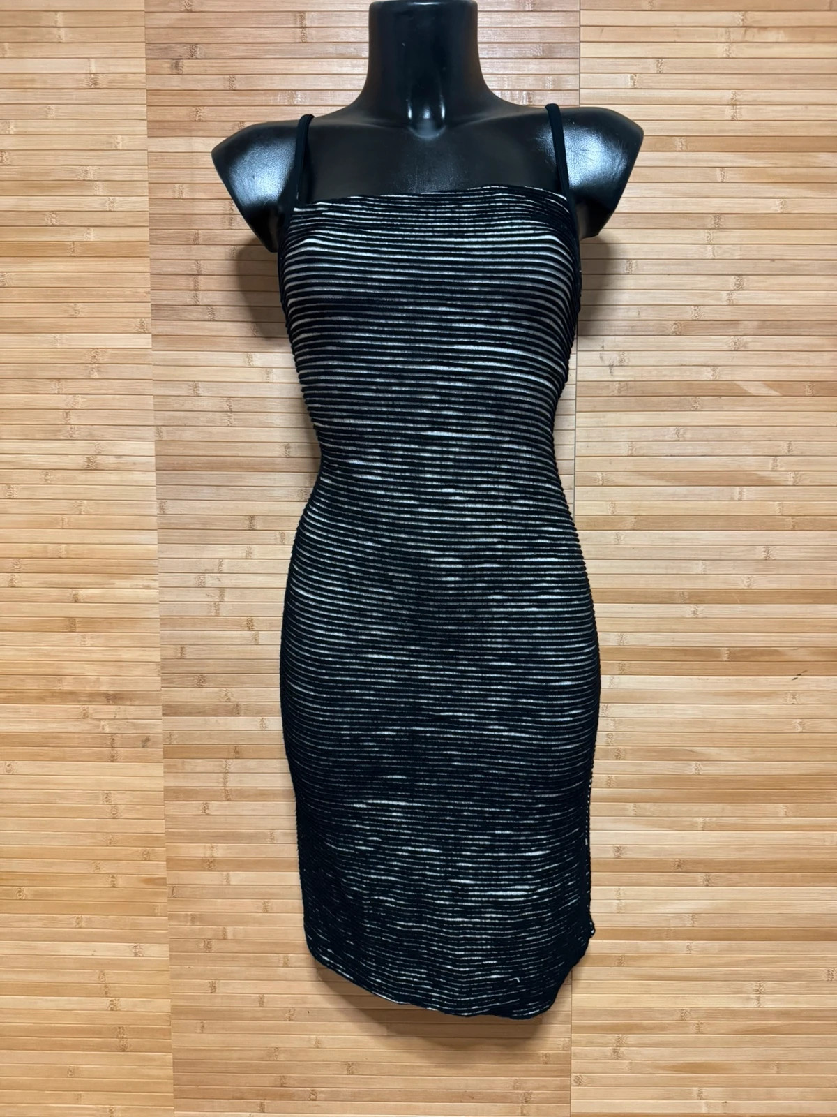 Vestido punto tirantes de Versace jeans talla 38 elástico 😍
