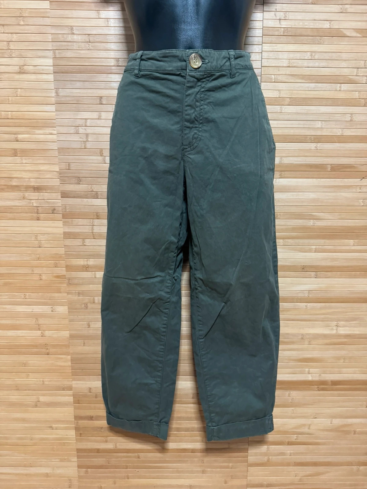 Pantalones Zara color caqui corte balloon talla 36 😍