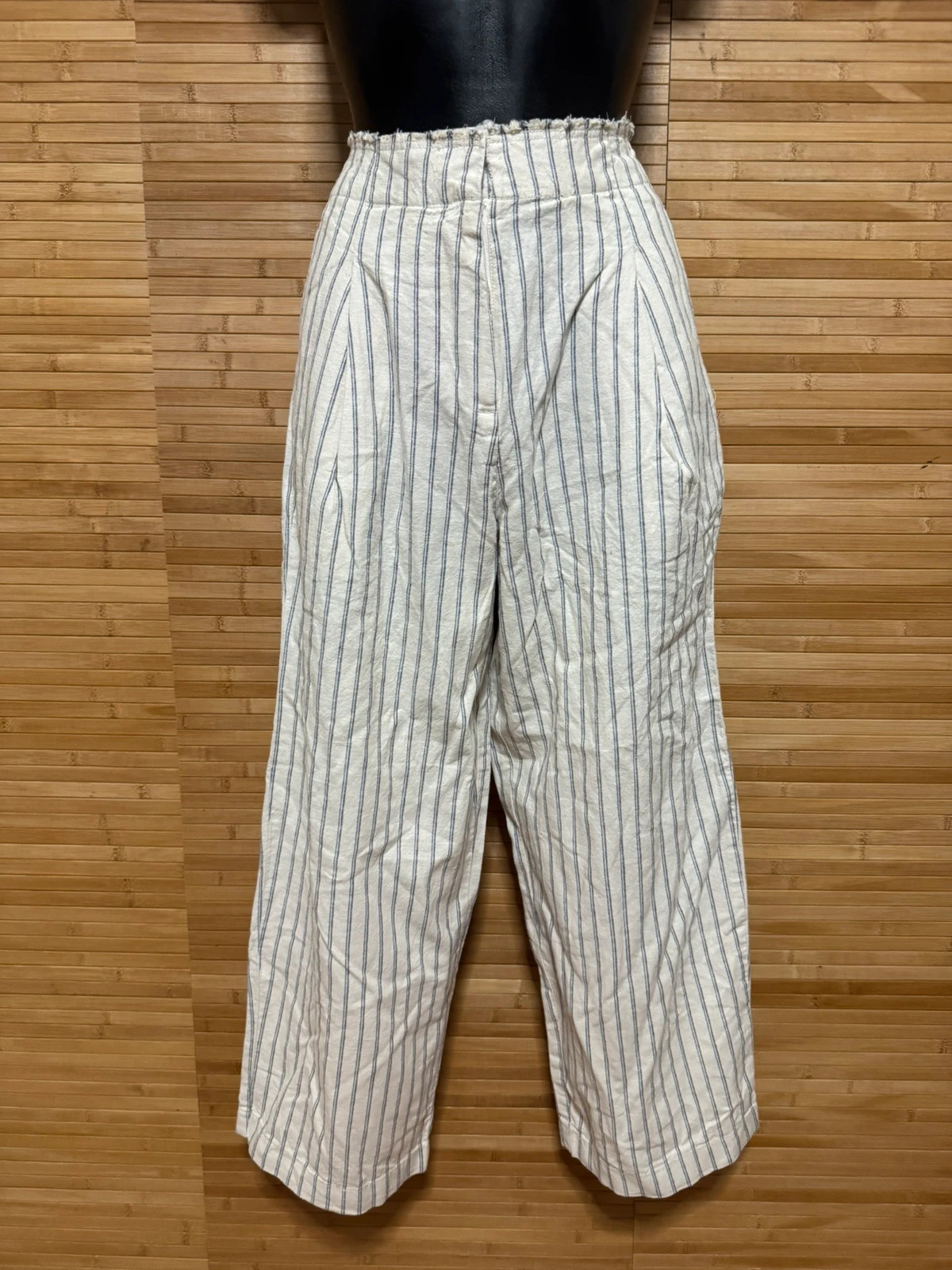 Divino pantalón rayas marca Balloon talla 34 😍