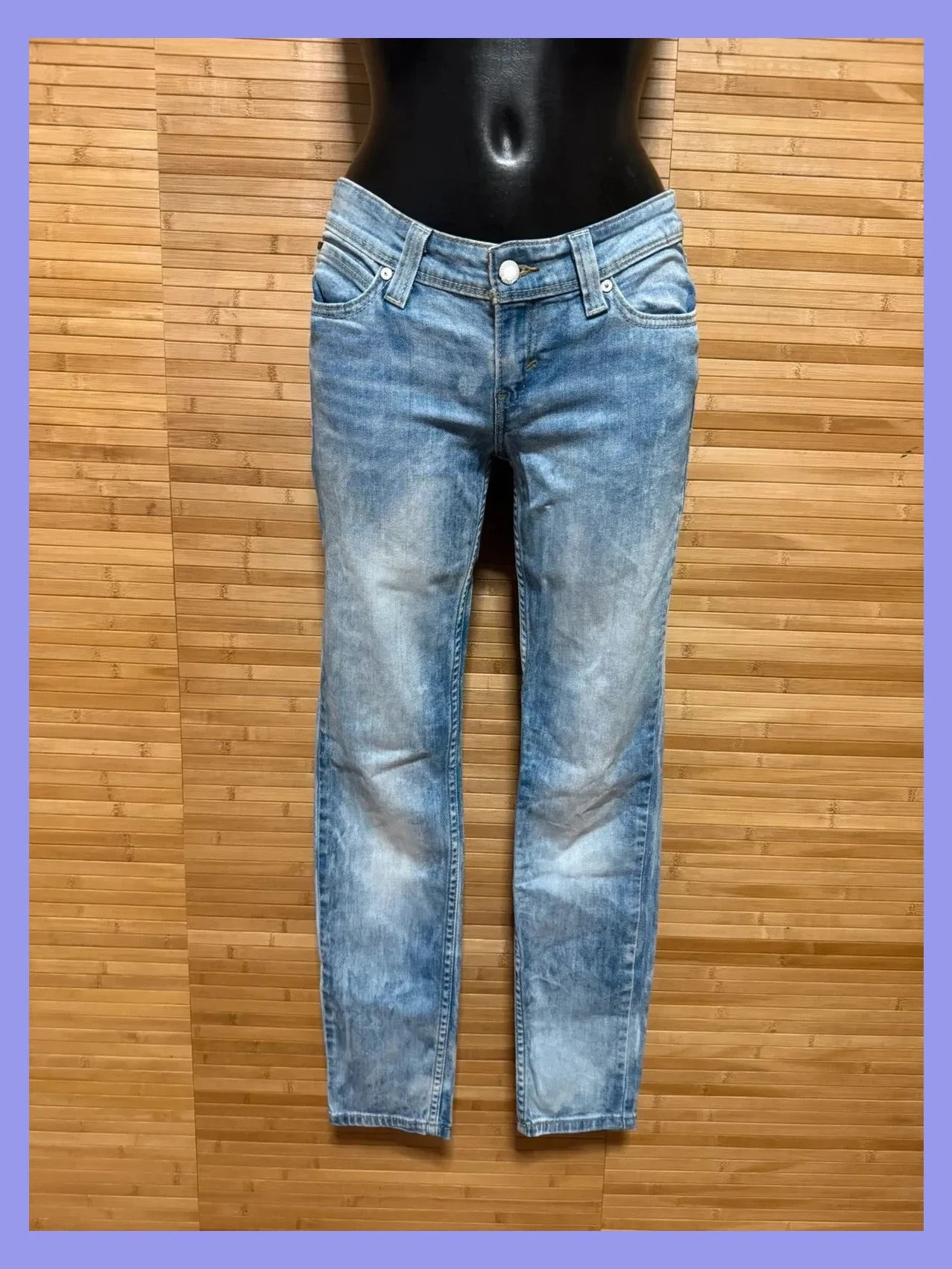 Vaquero pitillo levis talla w28 😍