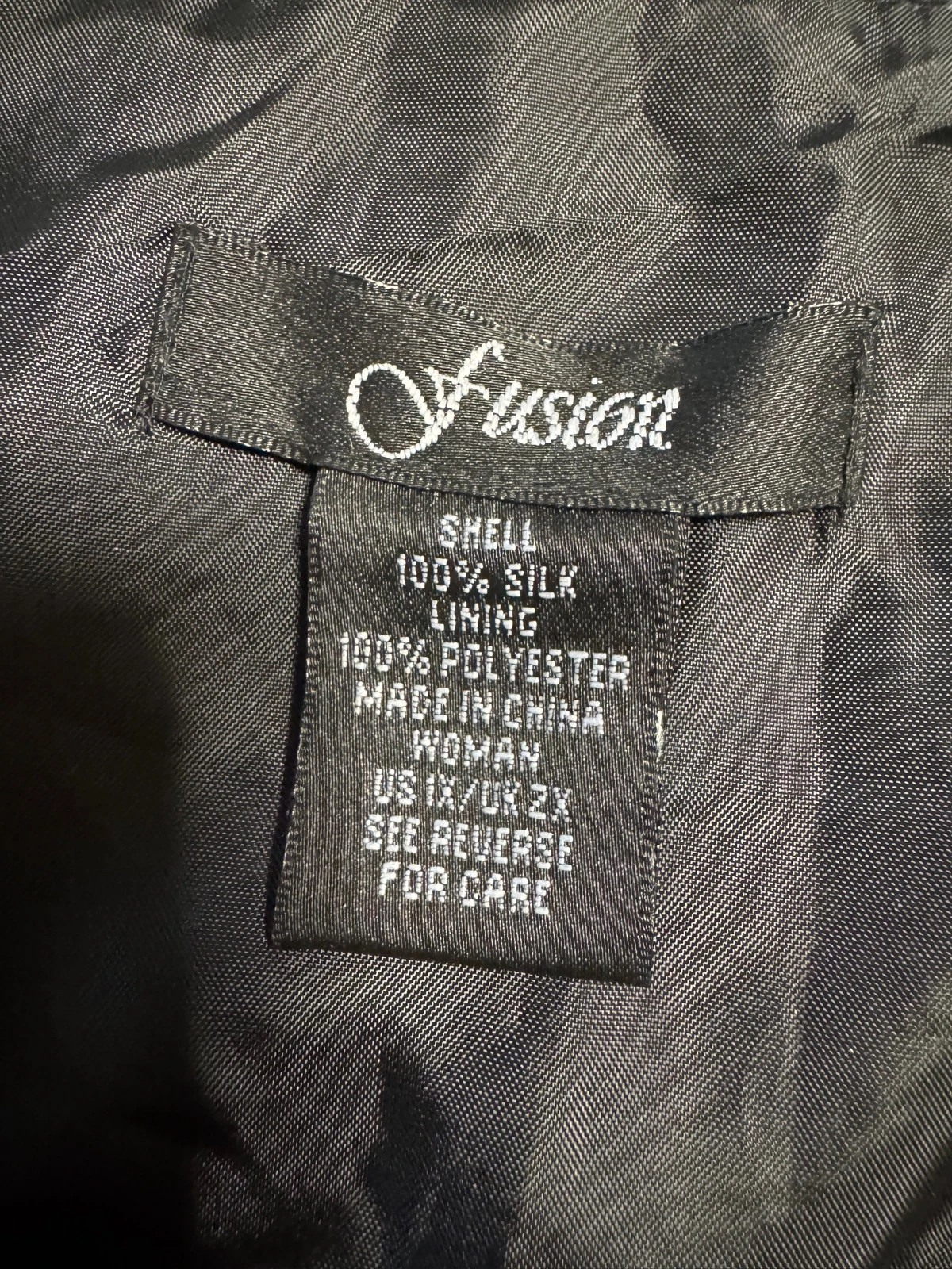Espectacular blazer 100% seda , marca Fusión talla única grande 😍 – Fusion – taille XXXL / 46 / 18 5