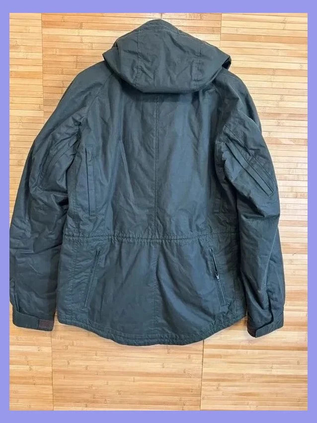 Cazadora hombre marca Barbour edición limitada by Tokito talla L 😍 – Barbour – taille L 4