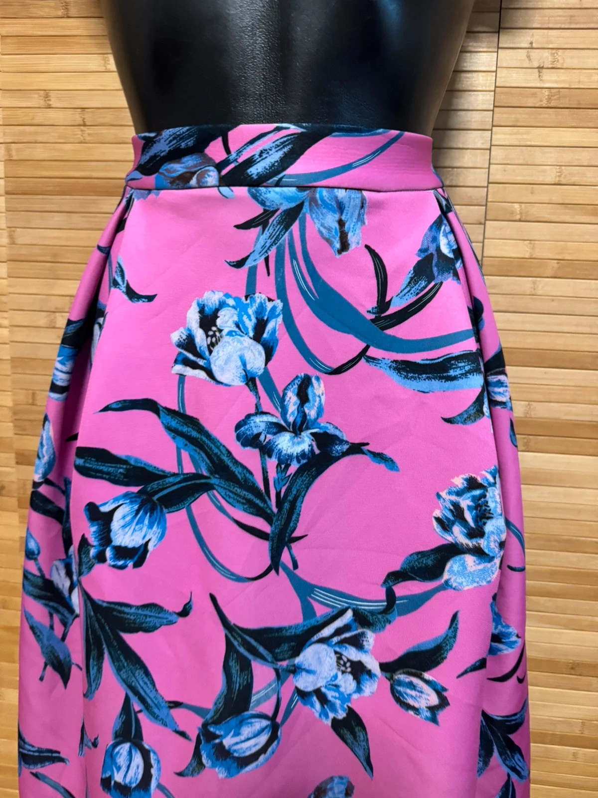 Divina falda marca Asos , talla 38 😍 – ASOS – taille M / 38 / 10 3