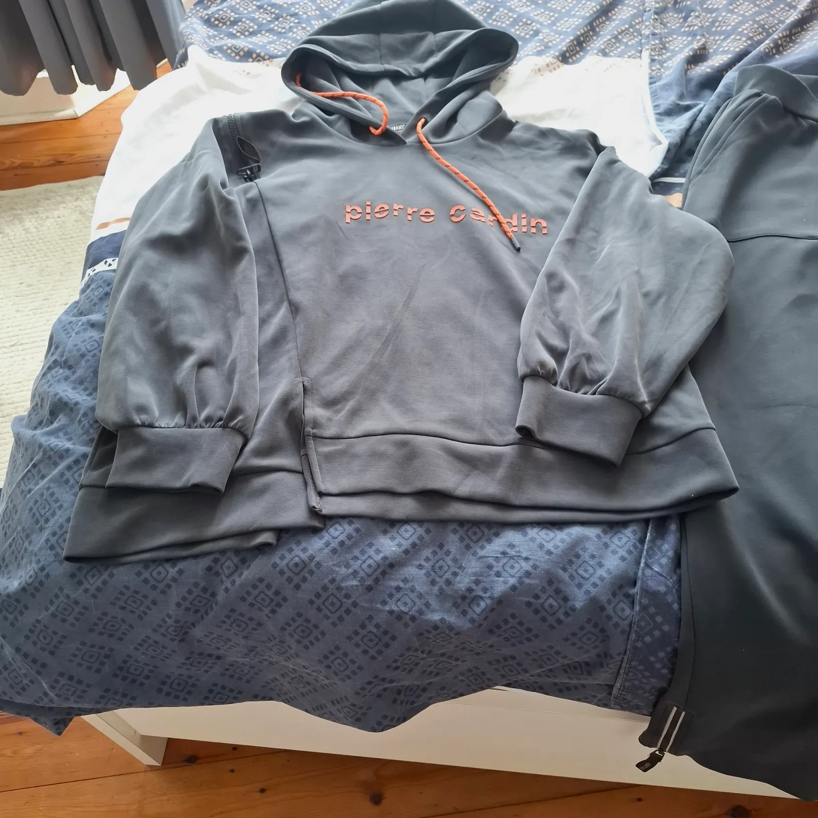 Survêtement – Pierre cardin – taille M 3
