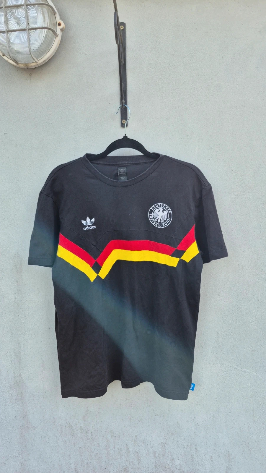 T-shirt adidas