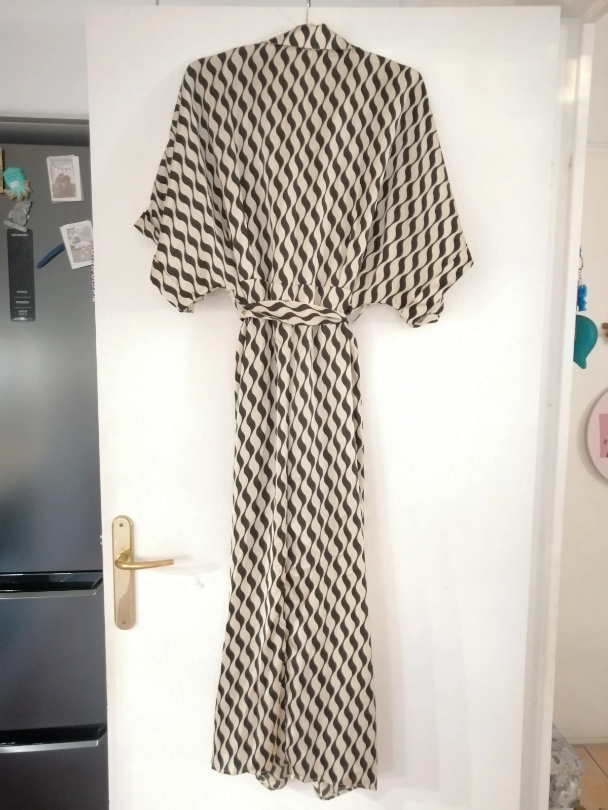 Robe satinée beige et noire – Shein – taille XL 3