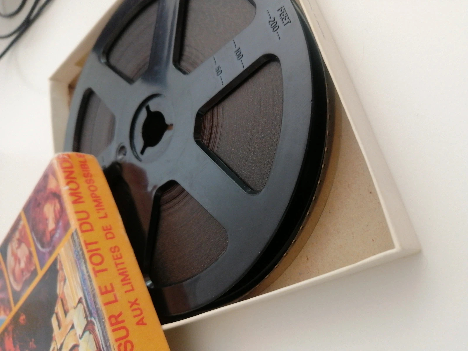 Film Super 8 - L'Île sur le toit du monde Walt Disney Productions 5