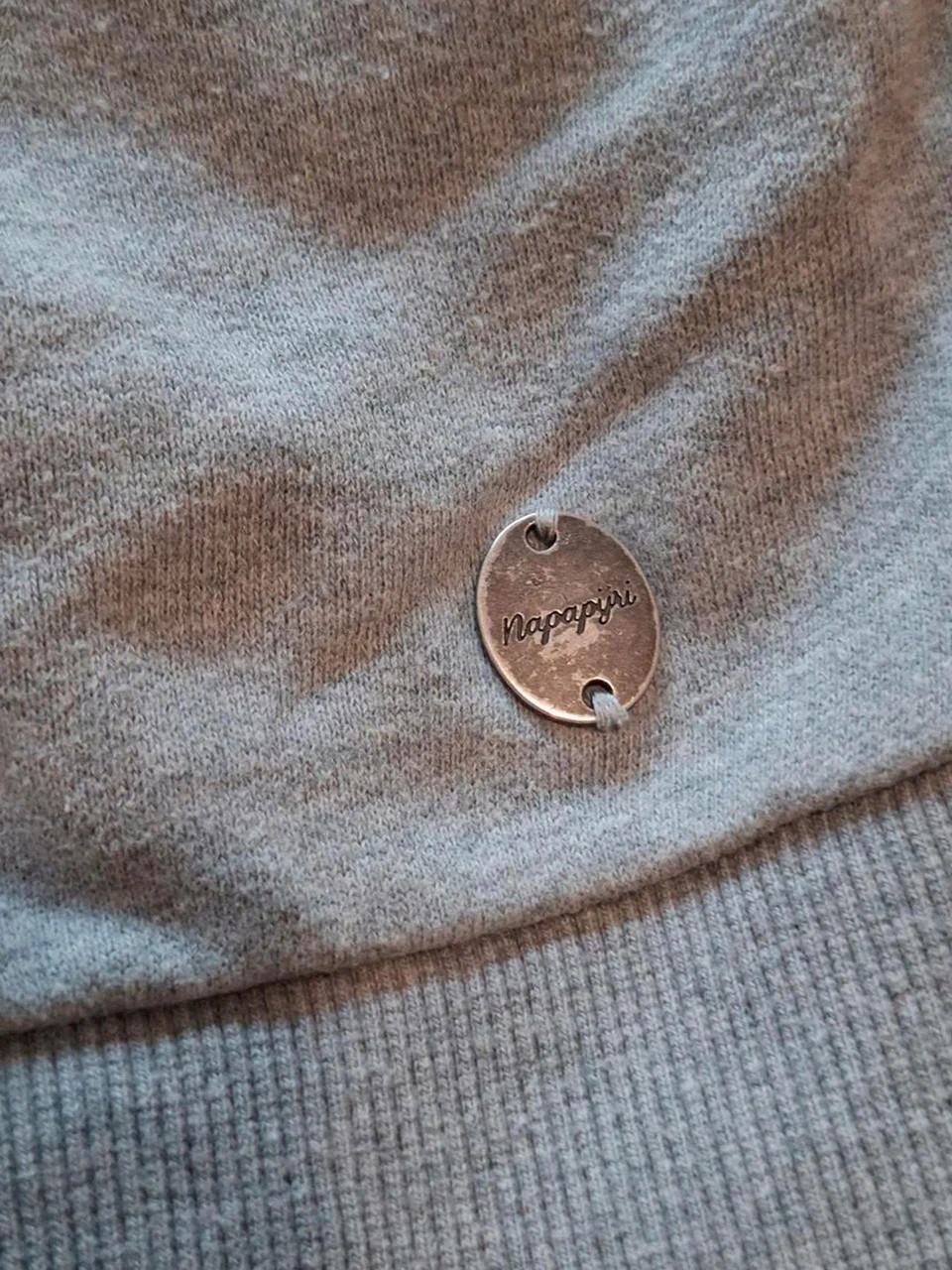 Sweat Geographic Napapijri Gris Chiné T.M (38-40) – Napapijri – taille M / 38 / 10 4