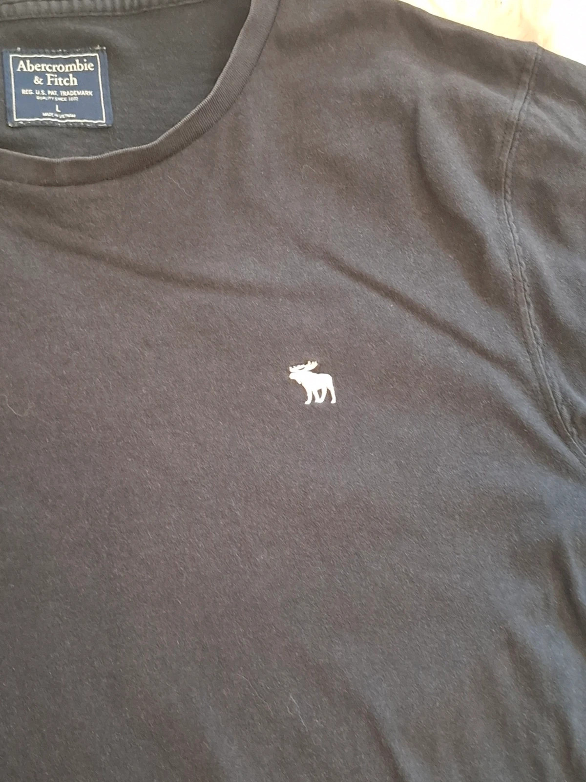 T-shirt basique Abercrombie & Fitch - Noir - Logo brodé - Taille L – Abercrombie & Fitch – taille L 2