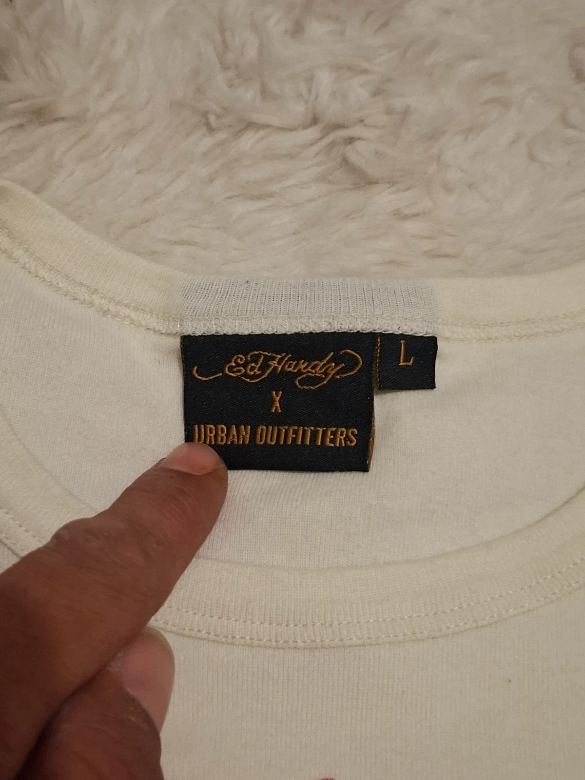 T-shirt graphique Ed Hardy x Urban Outfitters - Écru / Blanc cassé - Taille L – Ed Hardy – taille L / 40 / 12 3