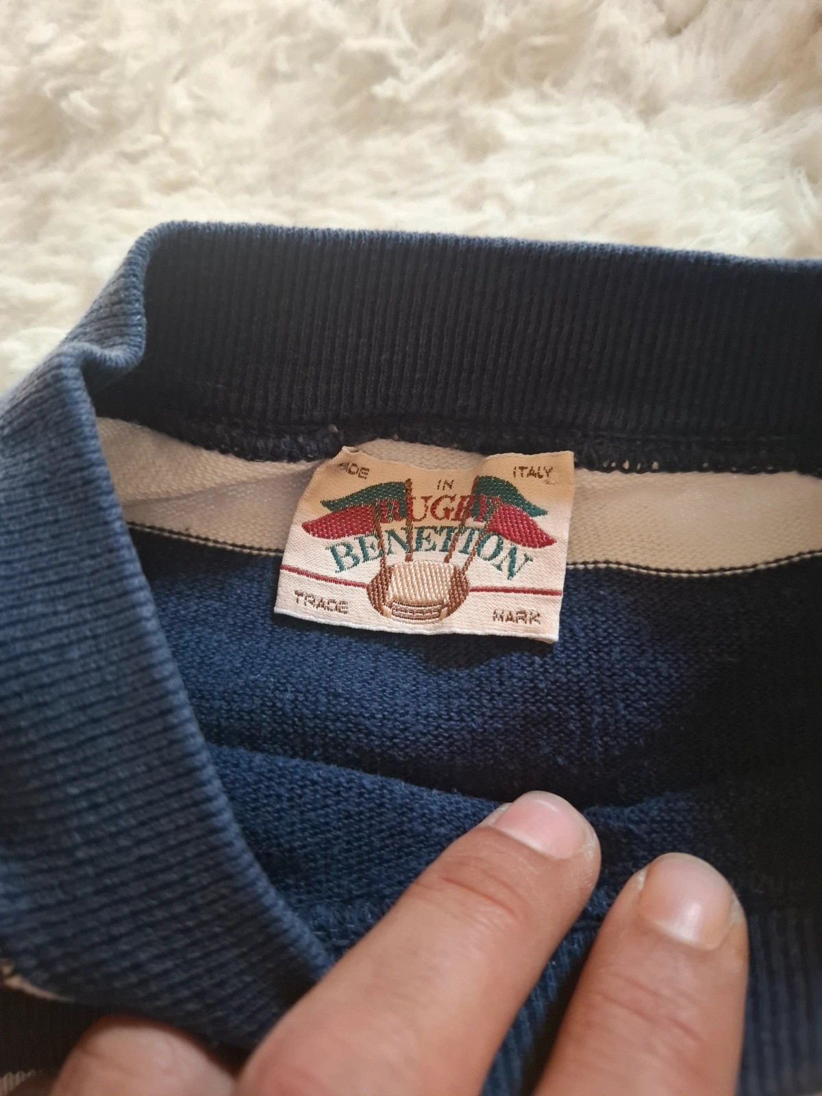 Sweat vintage Rugby Benetton - Rayé bleu marine et blanc - Broderie bras - Taille M – Benetton Rugby – taille M 3