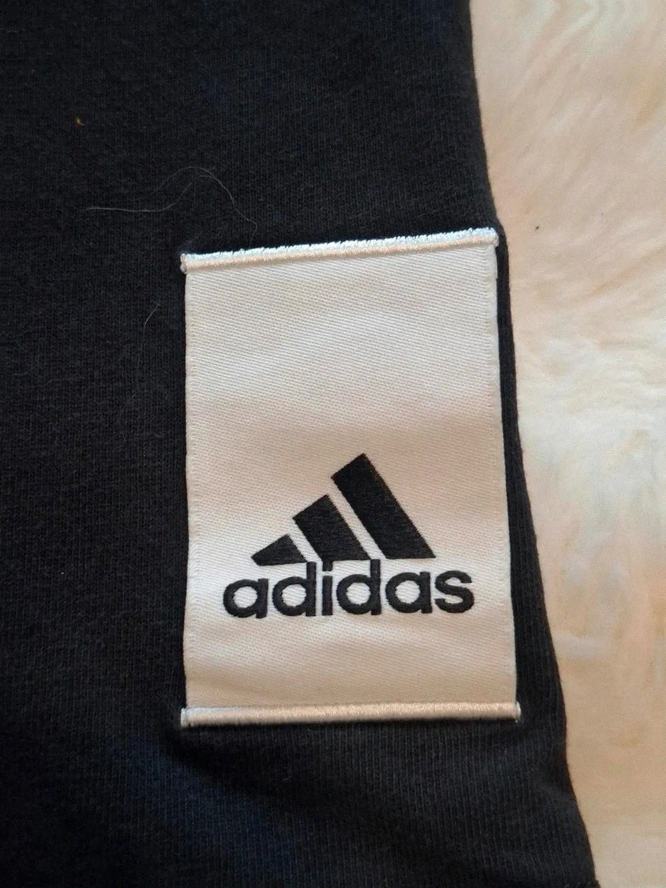 T-shirt noir Adidas épais, messages positifs et graphique - Taille L – adidas – taille L 3