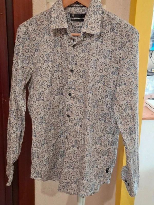 Chemise Imprimé Floral / Paisley Manches Longues Izac T.3 (S/M)